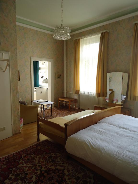 Hotel Tanneck Baden-Baden Room photo